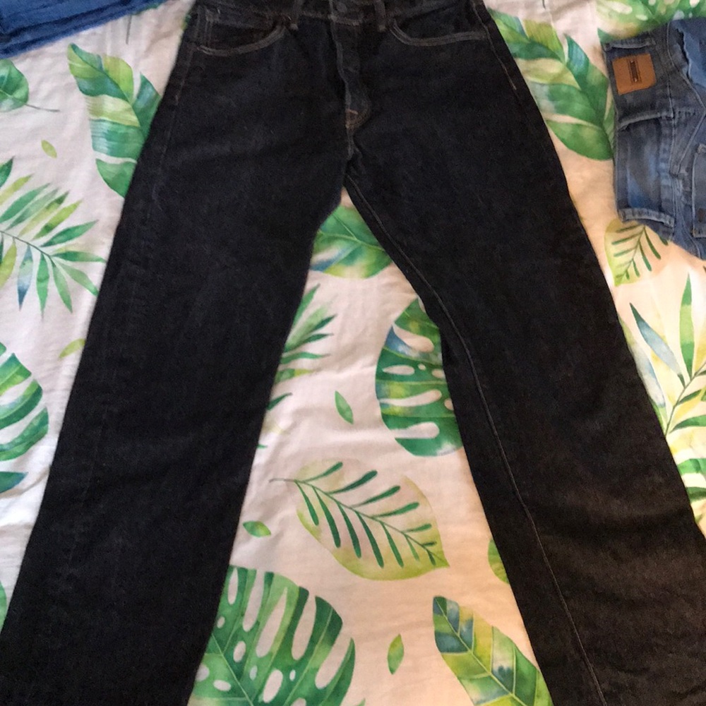Dark Levi jeans
